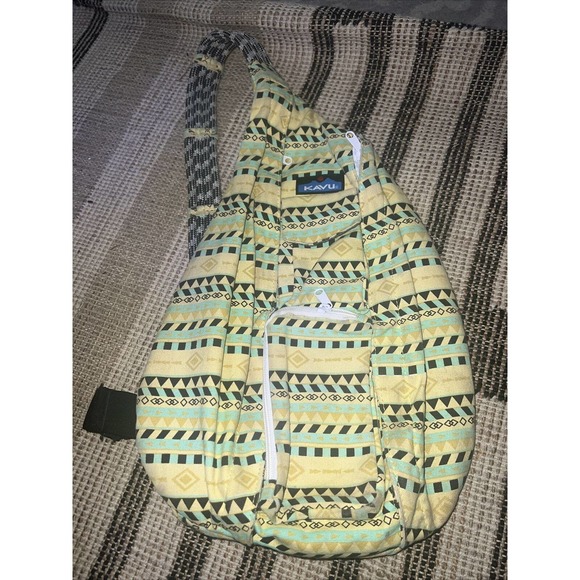 KAVU Sling Back Bag Rope Aztec Yellow Green Off-White EUC - Picture 1 of 5